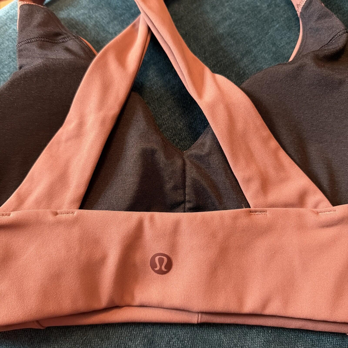 Lululemon lab Luxtreme Deep-V Bra Medium Support B/C Cup Smoky Topaz 6 Uk10 New