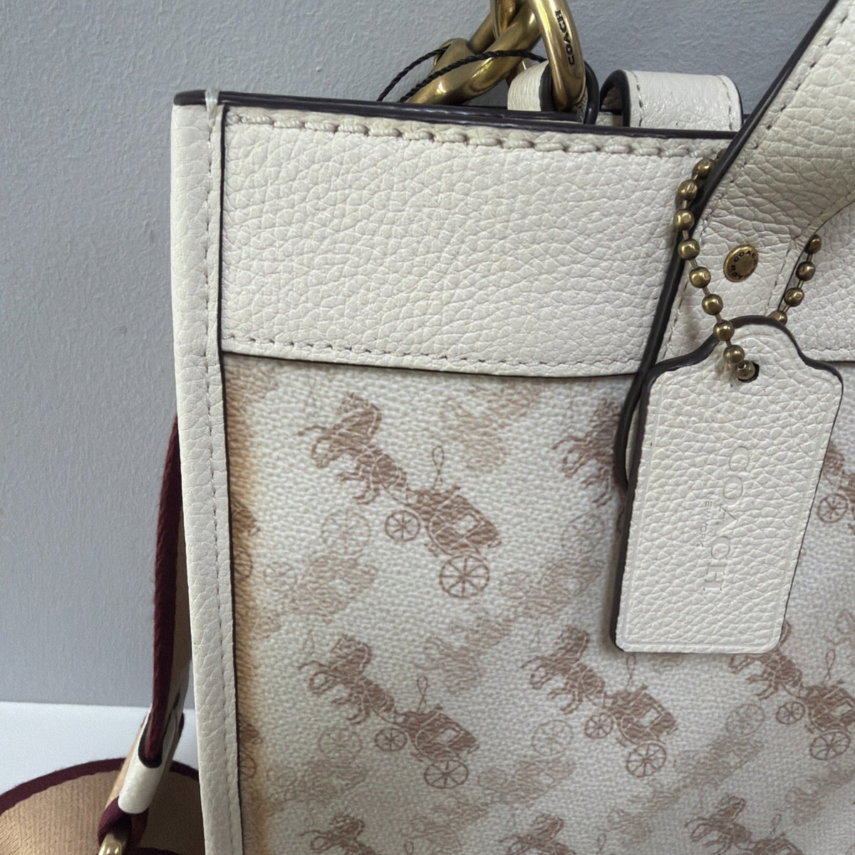 COACH C3866 Field Tote 22 With Horse And Carriage Print Chalk BNWT