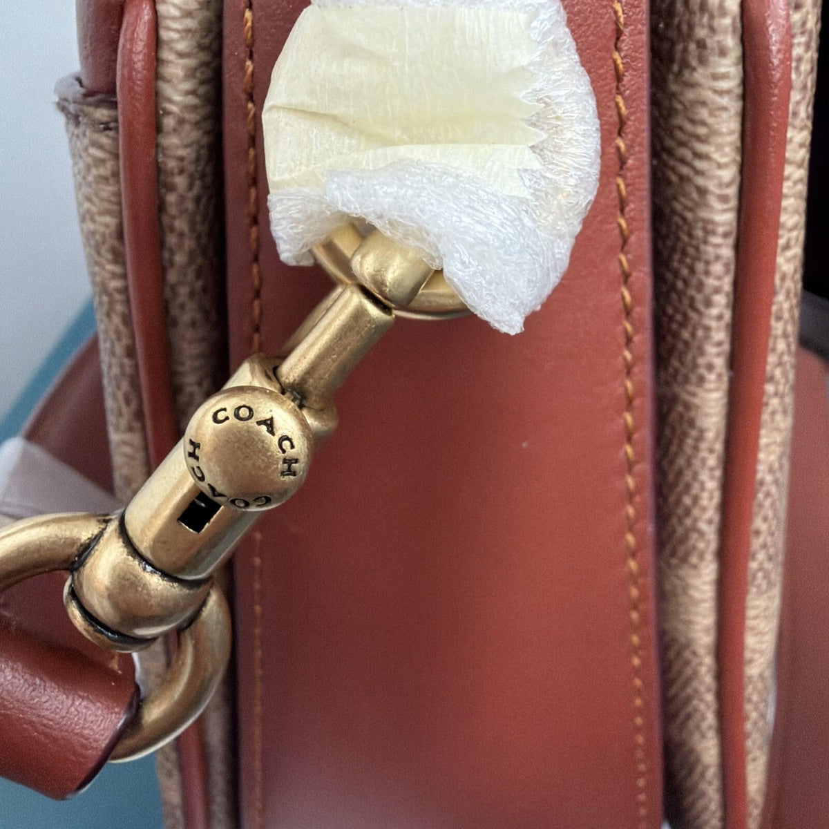 338 Coach Cassie 19 Signature Tan Leather Crossbody / Shoulder Bag New 3 Straps