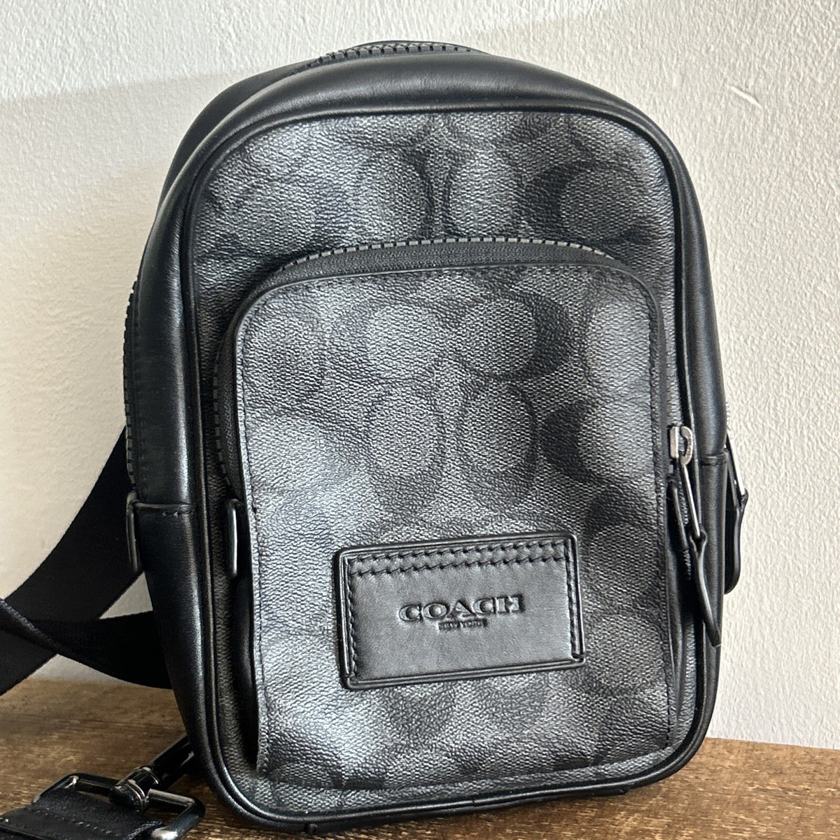 422 Coach Racer Sling Pack In Signature Black/ Charcoal/ Gunmetal Canvas  BNWOT