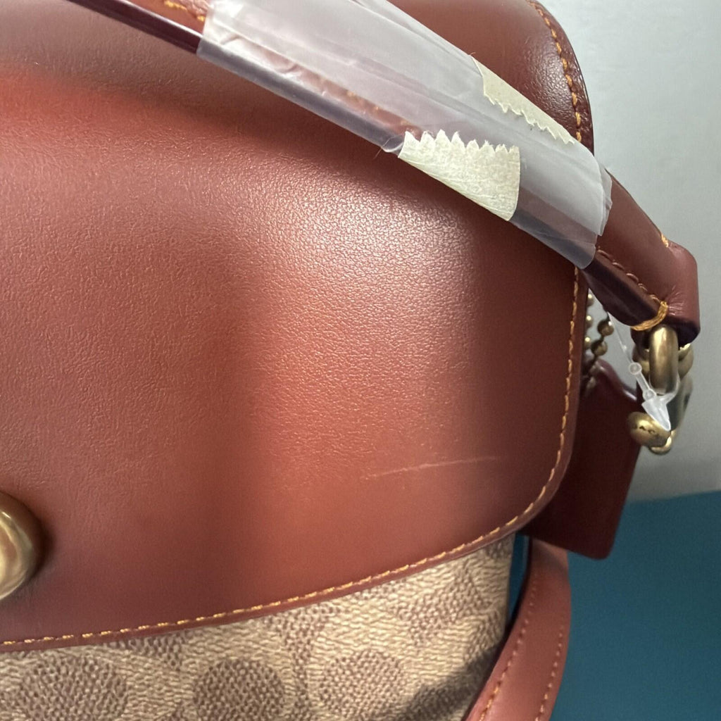 338 Coach Cassie 19 Signature Tan Leather Crossbody / Shoulder Bag New 3 Straps