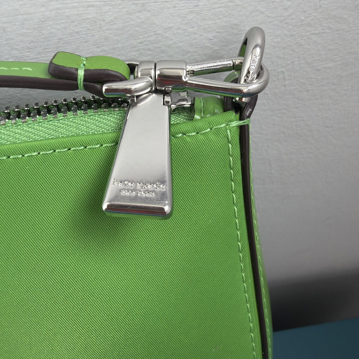 359 Kate Spade Sam Icon Nylon Mini Pochette Wristlet Shoulder Bag Green BNWT