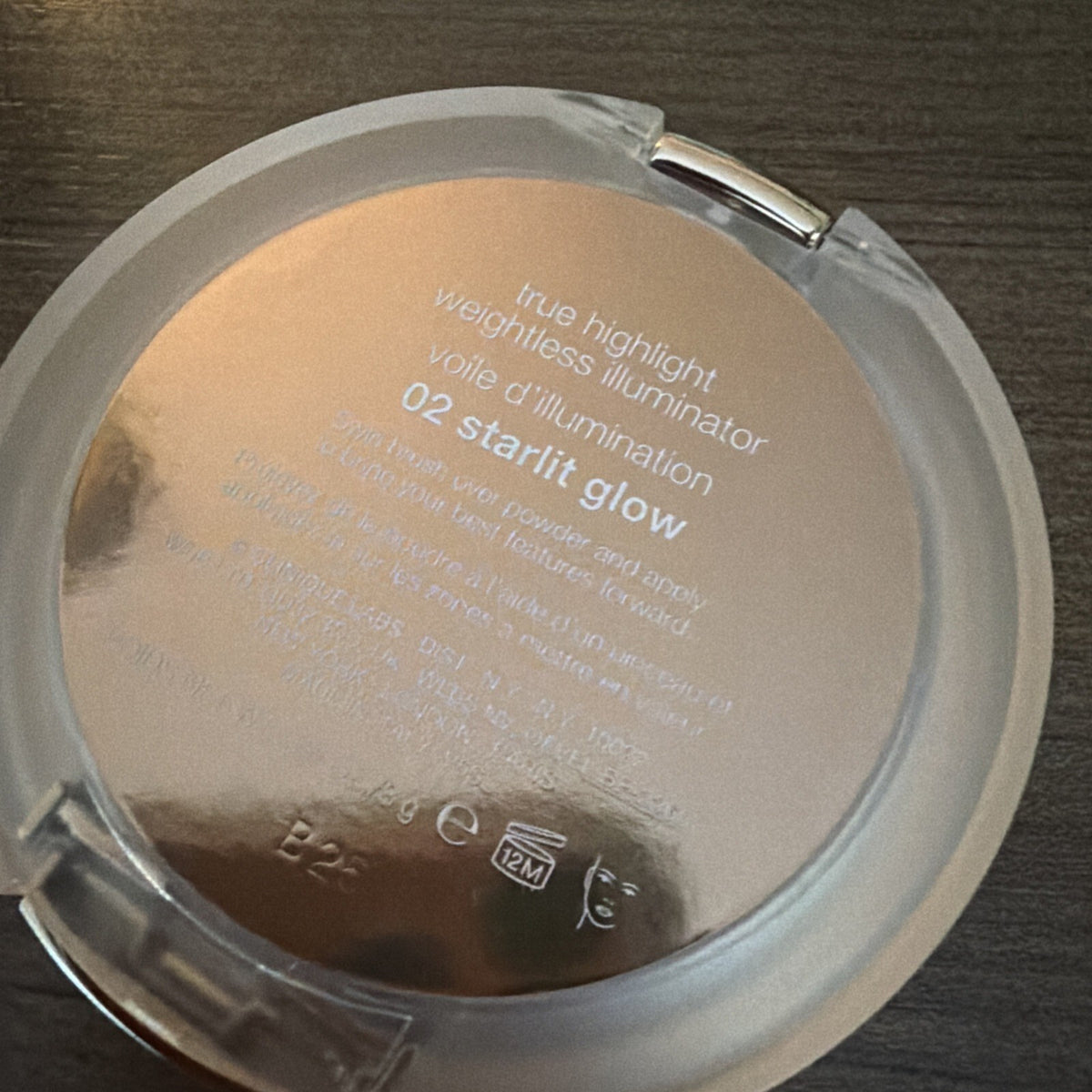 Clinique True Highlight Weightless Illuminator Highlighter 02 Starlit Glow BN