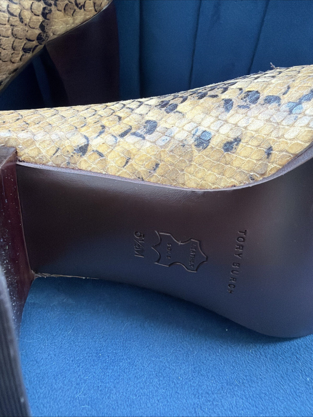 Tory Burch Buckle Heel Loafer In Stamped Snake Printed Leather Uk 3 BN
