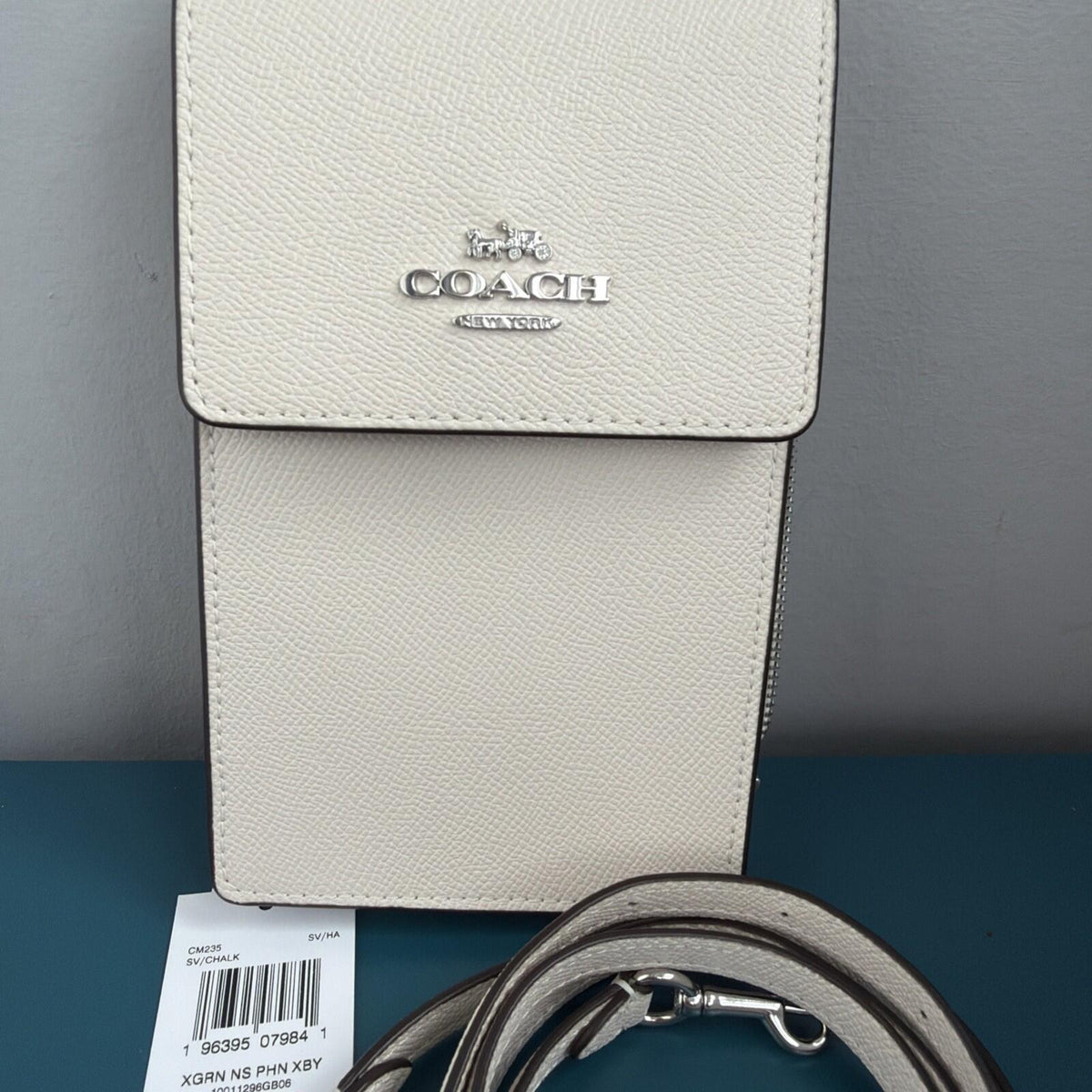 341 Coach Crossbody Phone Bag North/South Chalk Cross grain Leather BNWT