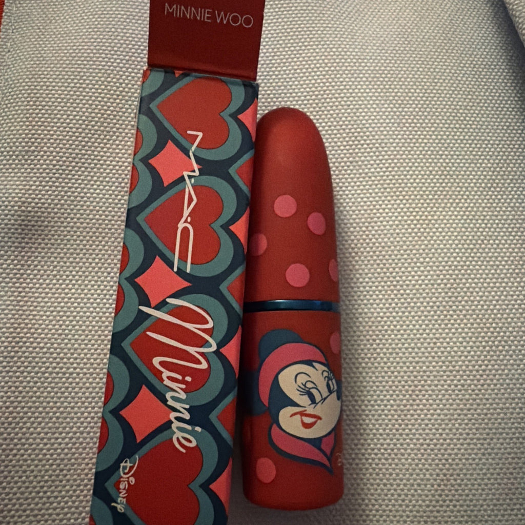 MAC X Disney MINNIE WOO Lusterglass Lipstick Ltd Edition Full Size Red Rare BNIB