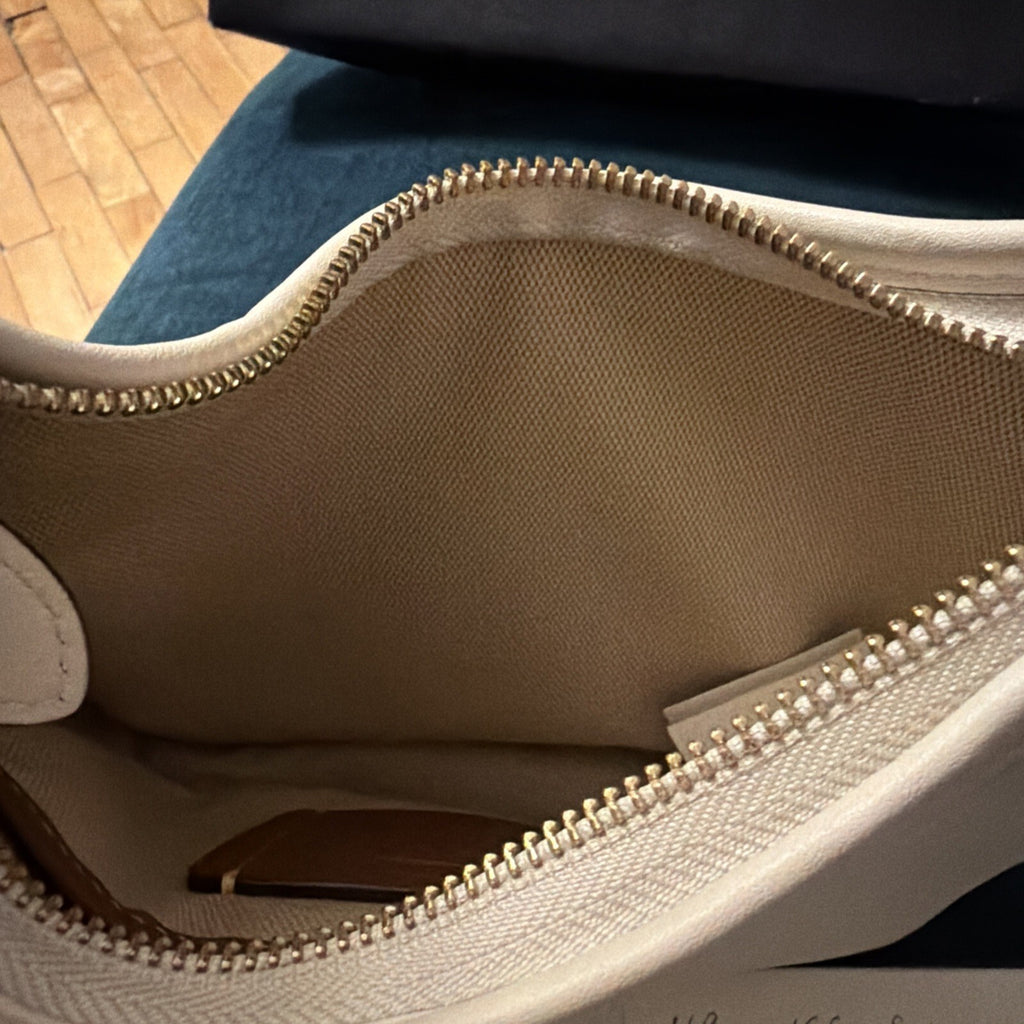 Coach New York Limited Re-Edition 1997 Curve Zip Bag Chalk White Leather BNWT