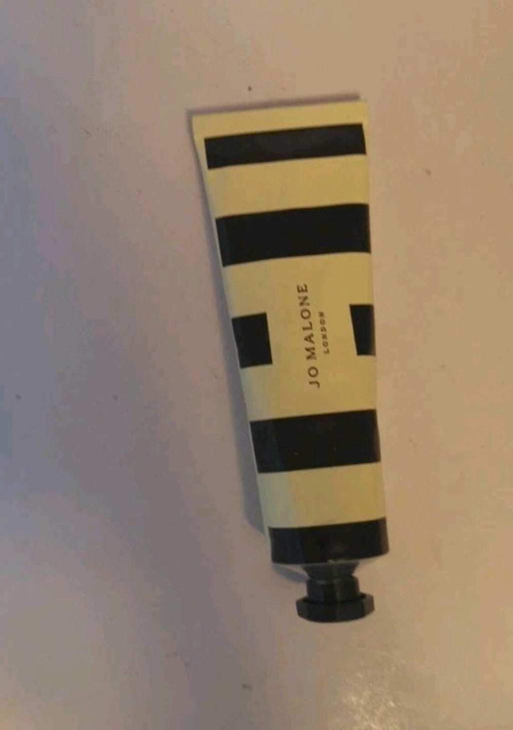 Jo Malone London English Oak & Hazelnut  Hand Cream 30ml - Luxury Moisturizing