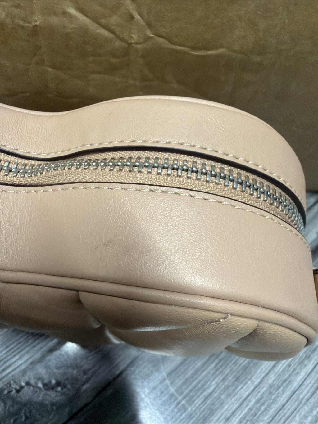 BNWT Coach Quilted Leather Heart Crossbody Bag In Buff/Beige Ltd Edition