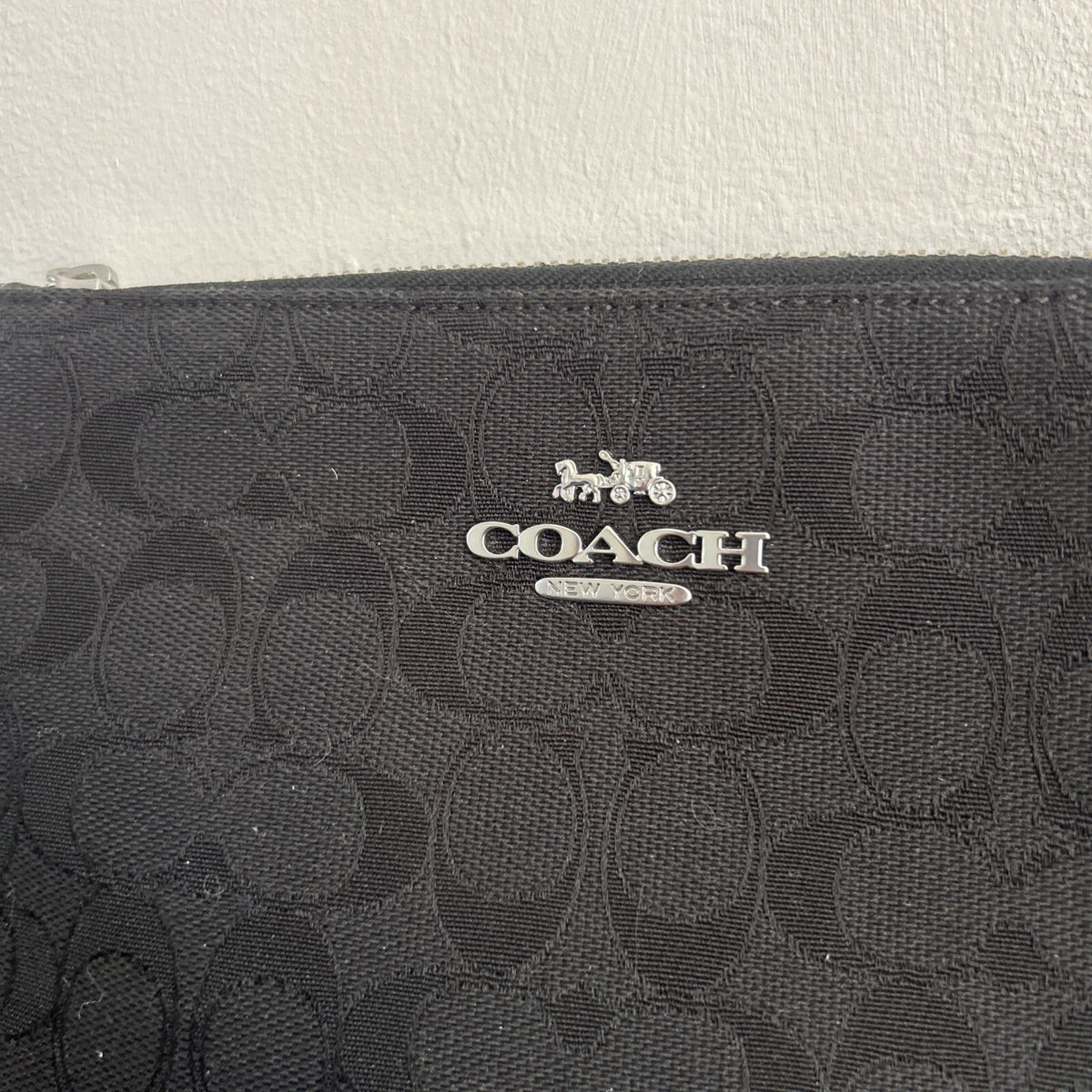 418 Coach Pace Crossbody BNWOT in Black Signature Jacquard