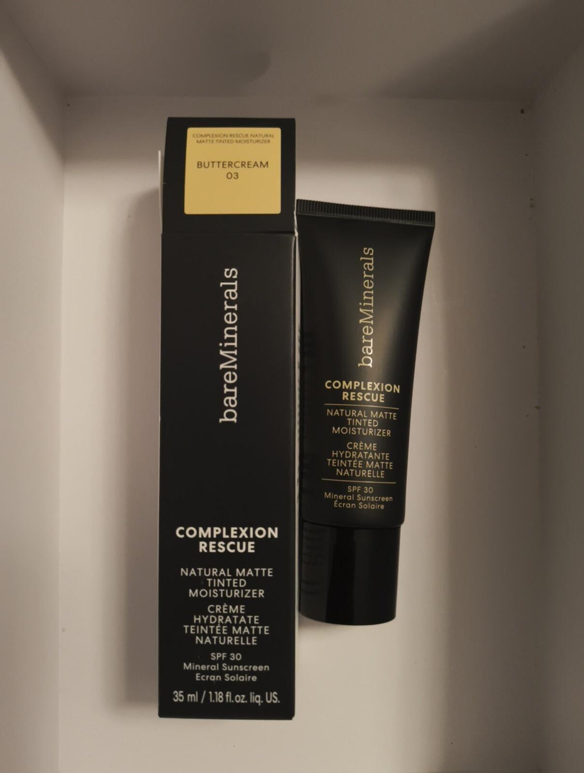 BareMinerals Complexion Rescue Matte Tinted Moisturizer Buttercream 03 SPF30