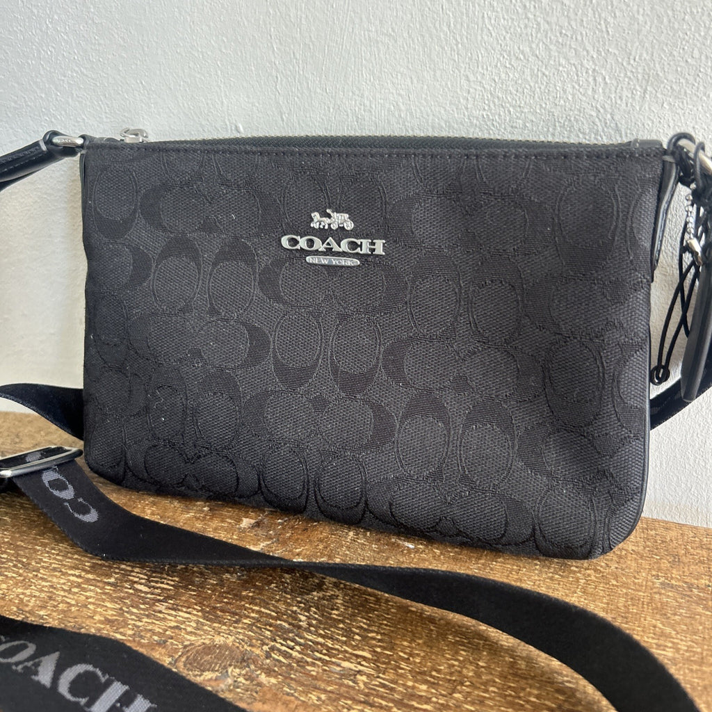 418 Coach Pace Crossbody BNWOT in Black Signature Jacquard