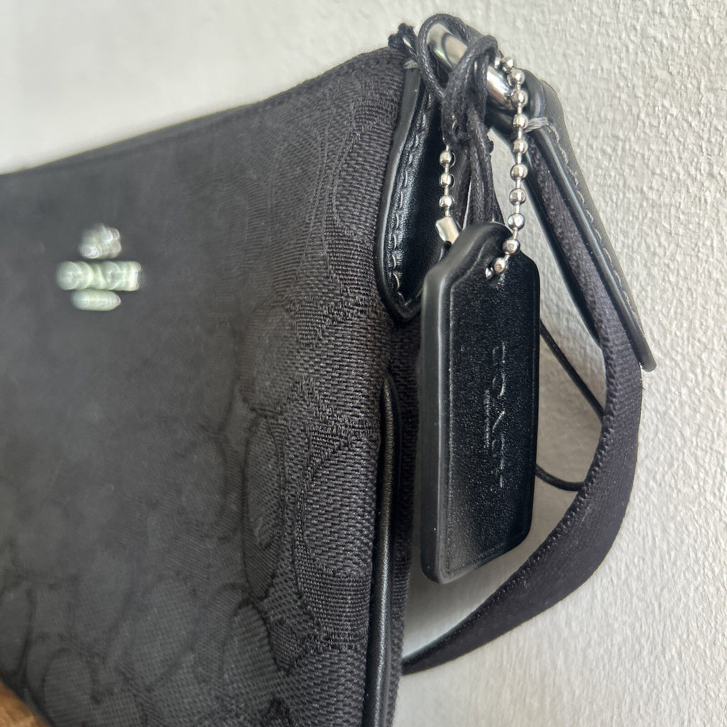 418 Coach Pace Crossbody BNWOT in Black Signature Jacquard