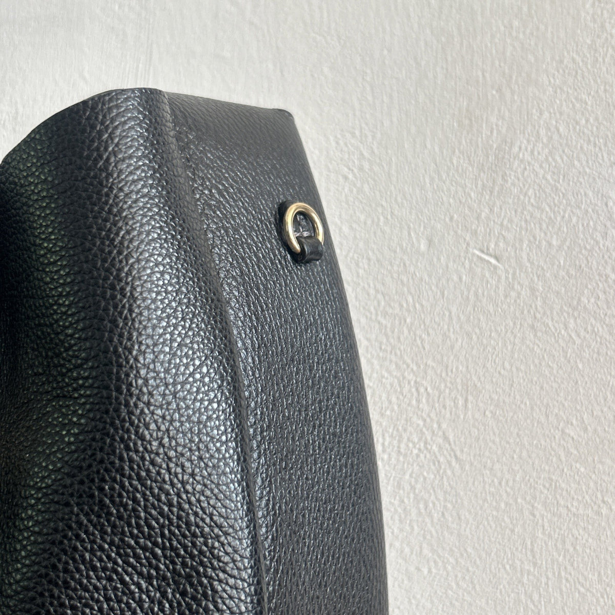 417 Coach Hadley Crossbody Bag BNWT in Black