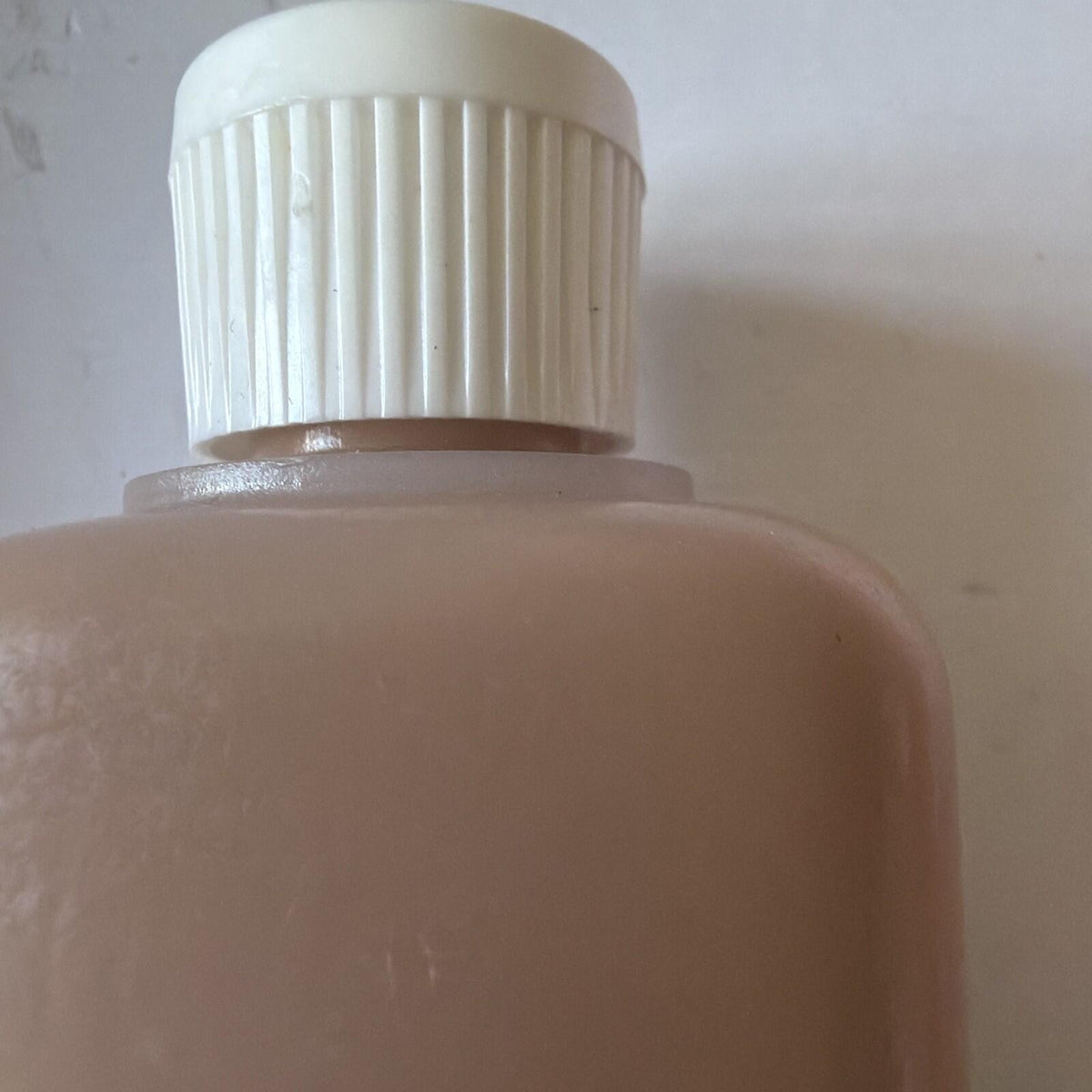 Estée Lauder Double Wear Foundation 2C2 Pale Almond 200ml Original Formula BN
