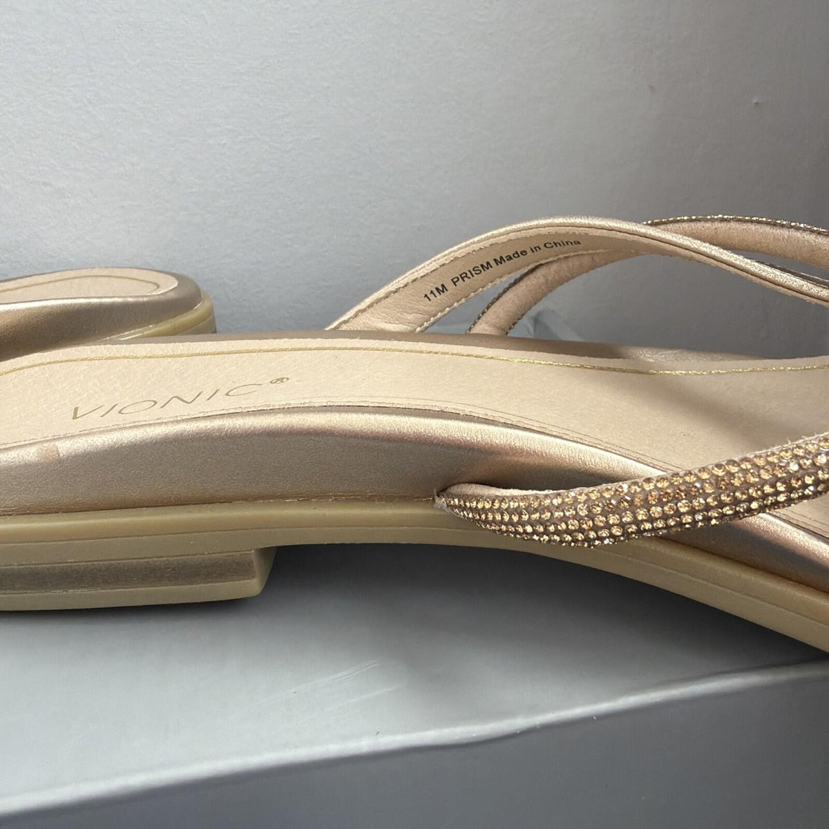 Vionic Prism (with arch support)  Gold leather  sandals UK 9 RRP £110 BNIB