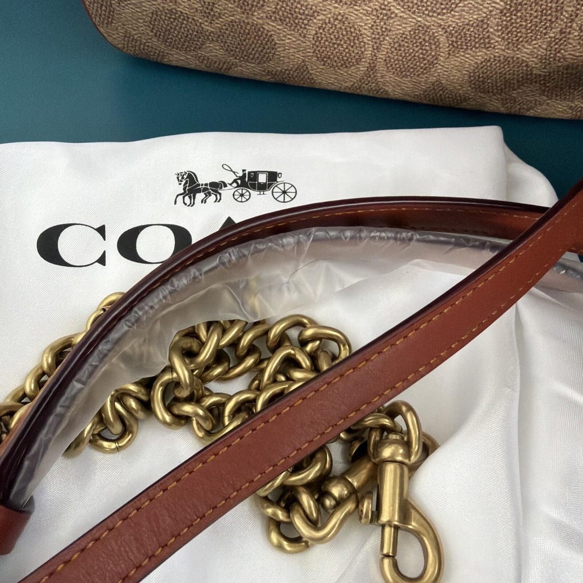 338 Coach Cassie 19 Signature Tan Leather Crossbody / Shoulder Bag New 3 Straps
