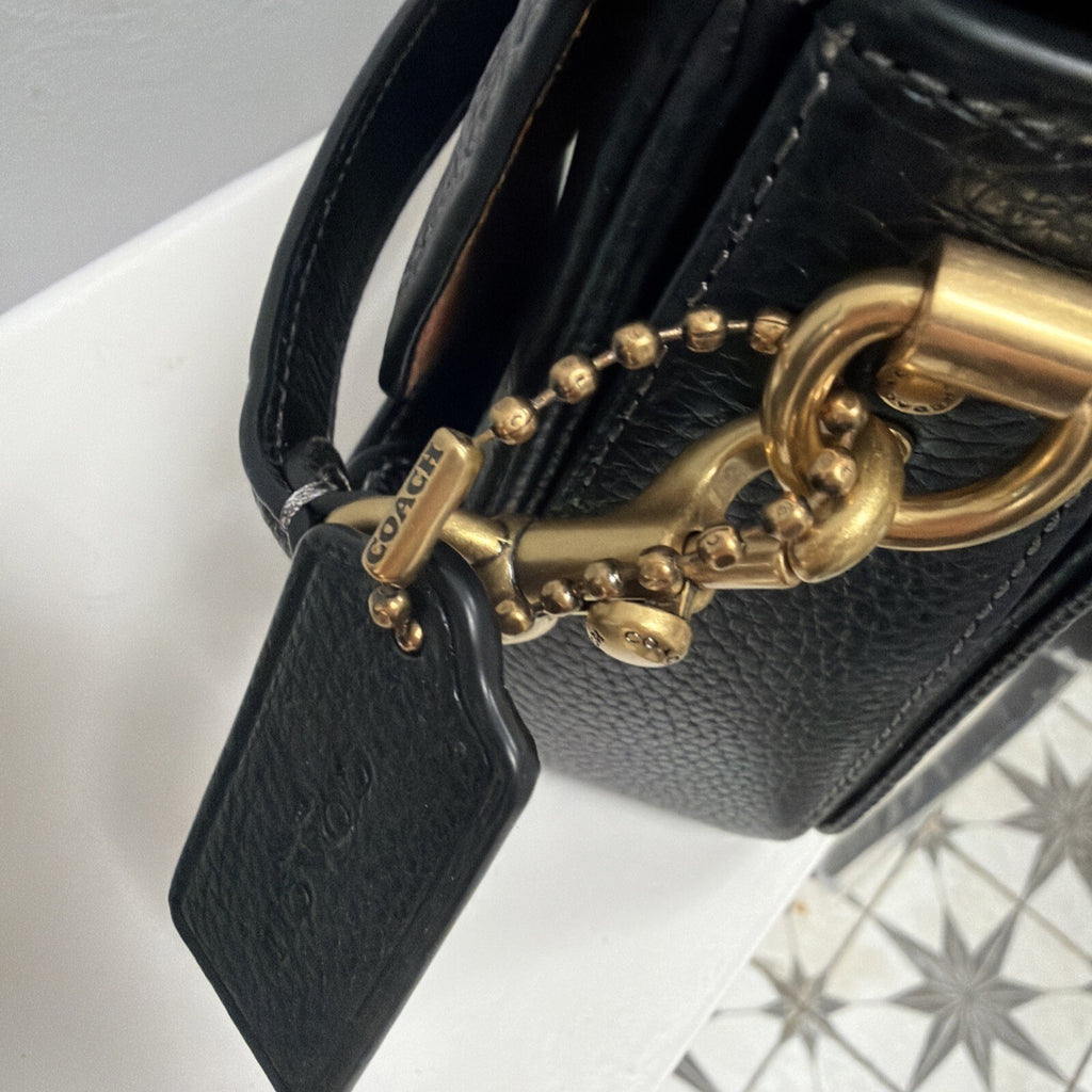 Coach Cassie 19 Black Pebbled Leather Shoulder Bag 4 Straps BN
