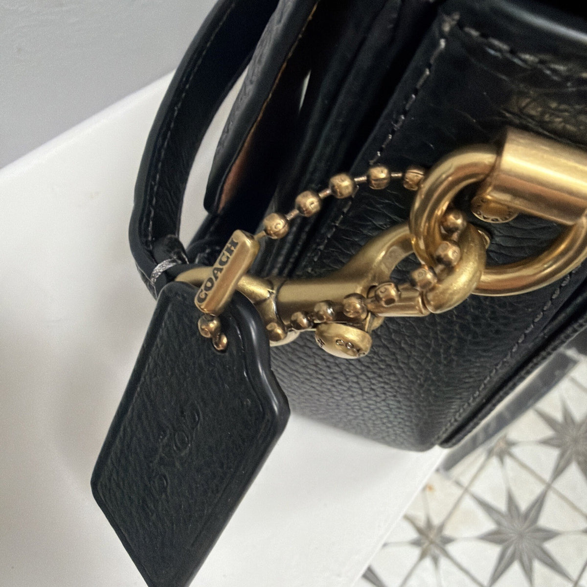 Coach Cassie 19 Black Pebbled Leather Shoulder Bag 4 Straps BN