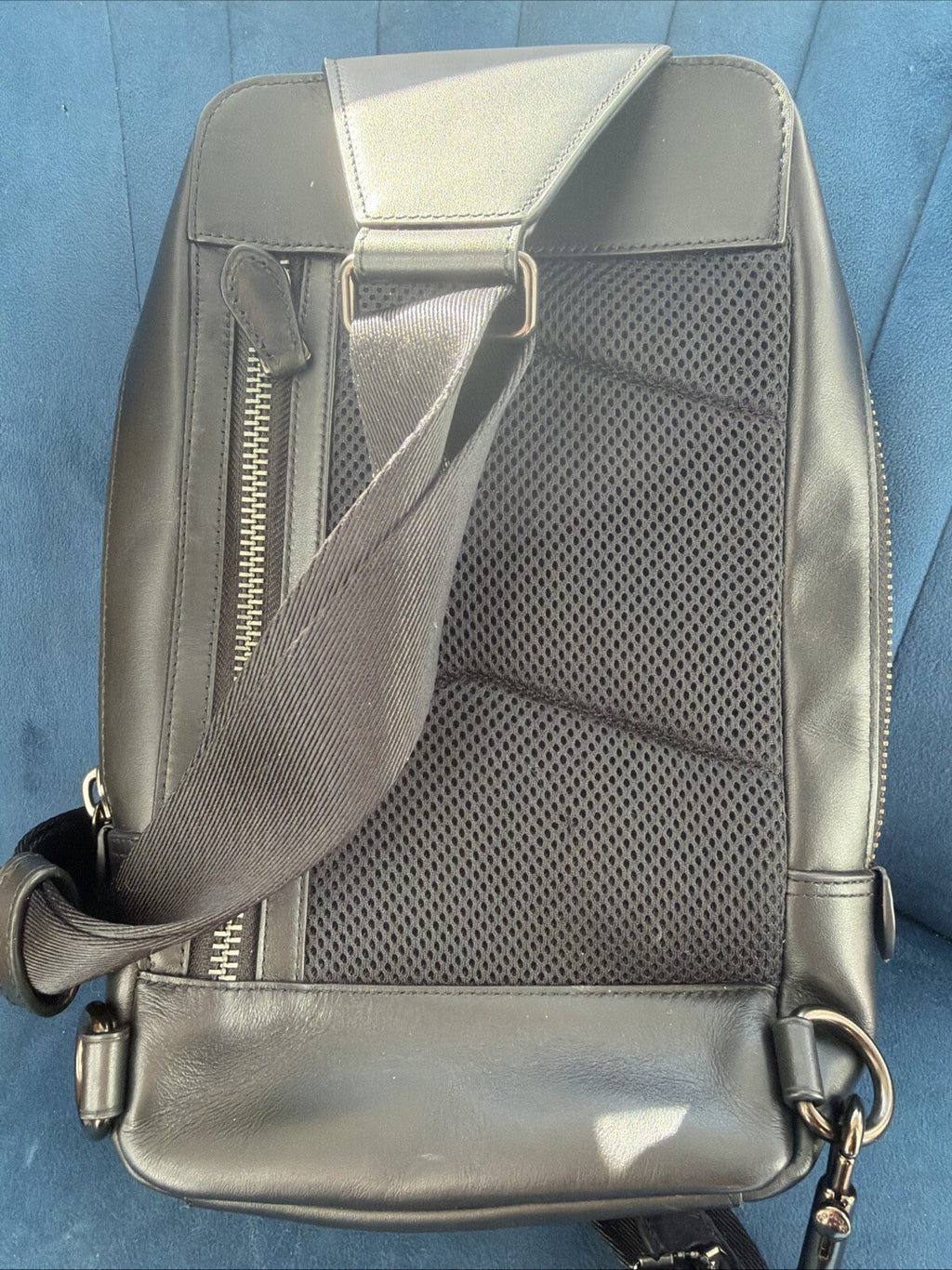 Coach Gotham Sling Back Pack 13 CC091 Black Signature Canvas Leather Bag BN