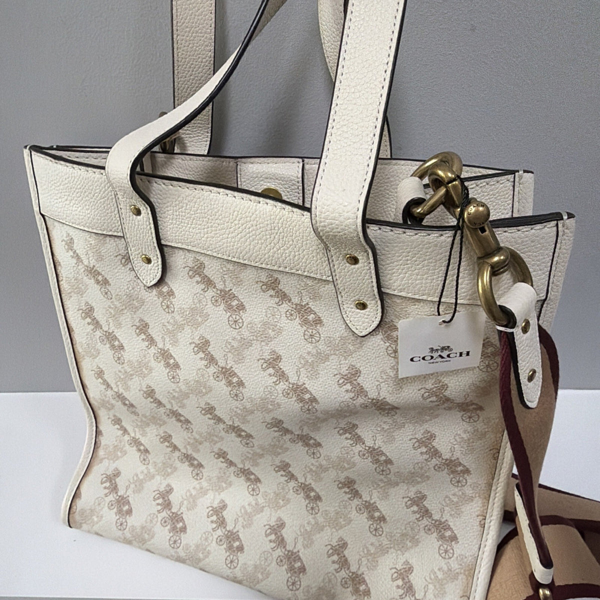 COACH C3866 Field Tote 22 With Horse And Carriage Print Chalk BNWT