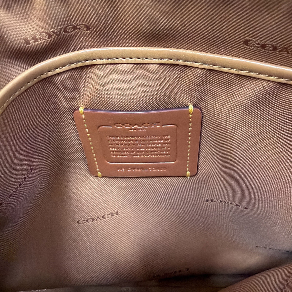 357 Coach Large Charlie leather Pouch clutch/wristlet Ivory Tea Rose Rivets £275