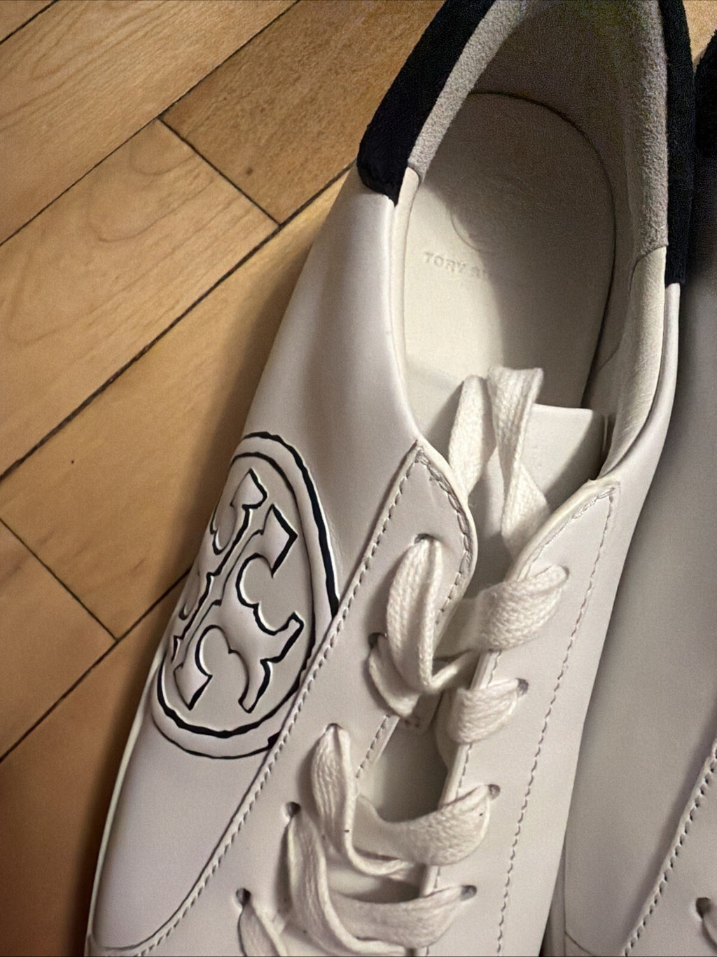 TORY BURCH Howell Court Sneakers White Leather Navy Suede / Logo Size UK 8.5 BN