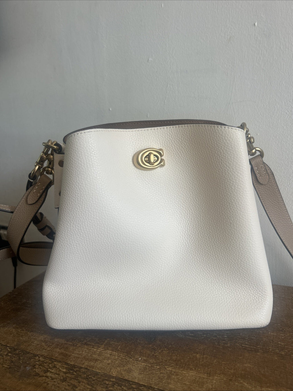 400 Coach willow Bucket Shoulder Bag In Colourblock White BNWOT