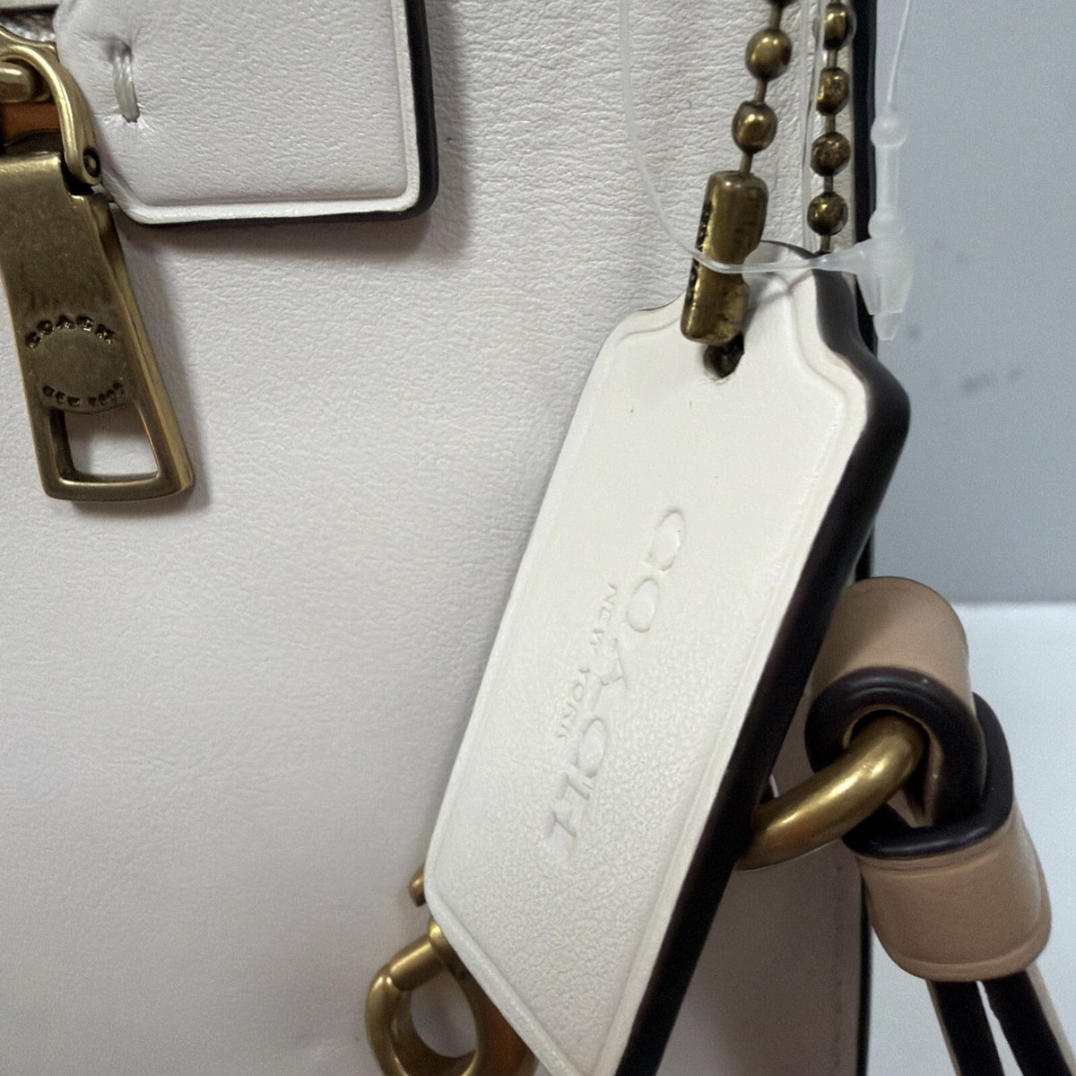 357 Coach Large Charlie leather Pouch clutch/wristlet Ivory Tea Rose Rivets £275