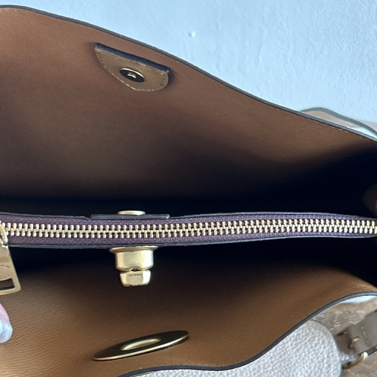 406 Coach Willow Shoulder Bucket Bag In Chalk Colour block BNWOT