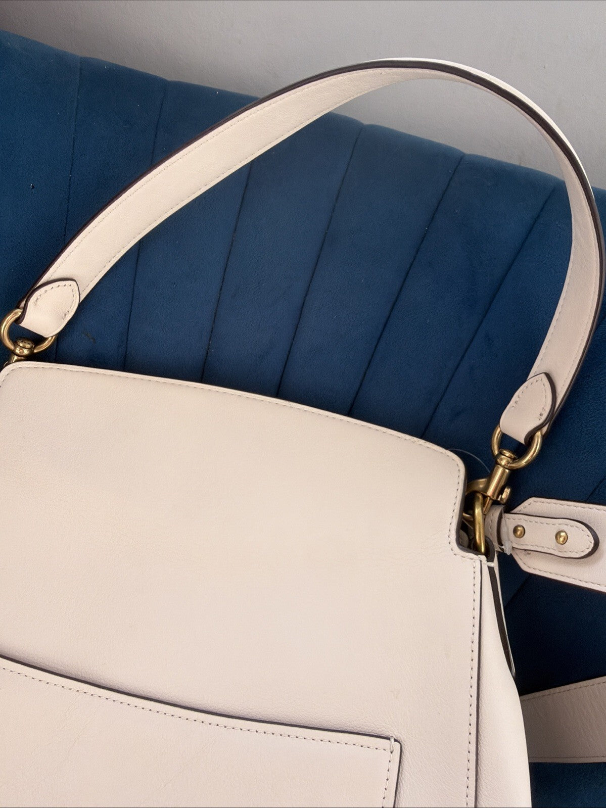 Coach Signature Chain Hobo Shoulder Leather Bag Chalk Ivory New 2 Straps